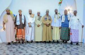 Daawo sawirada: Odoyaasha gaallkacyo ee galmudug oo sagootiyay 𝐂𝐨𝐥. 𝐂𝐚𝐥𝐢 𝐗𝐢𝐫𝐬𝐢 𝐒𝐚𝐡𝐚𝐥 Taliyihii saldhiga Galkacyo